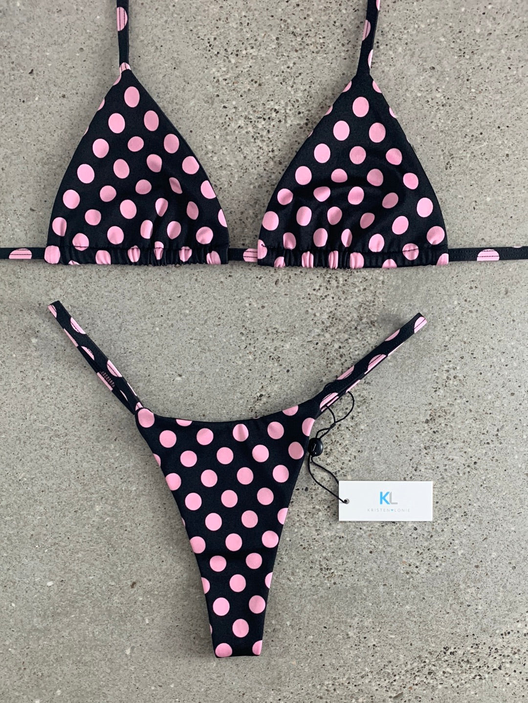 Top de bikini a lunares rosa
