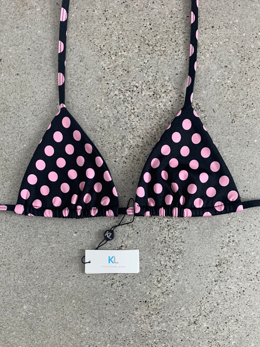Top de bikini a lunares rosa