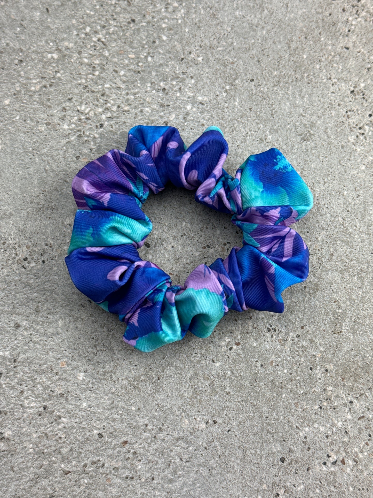 Caribbean Twist (Mauve) Scrunchie