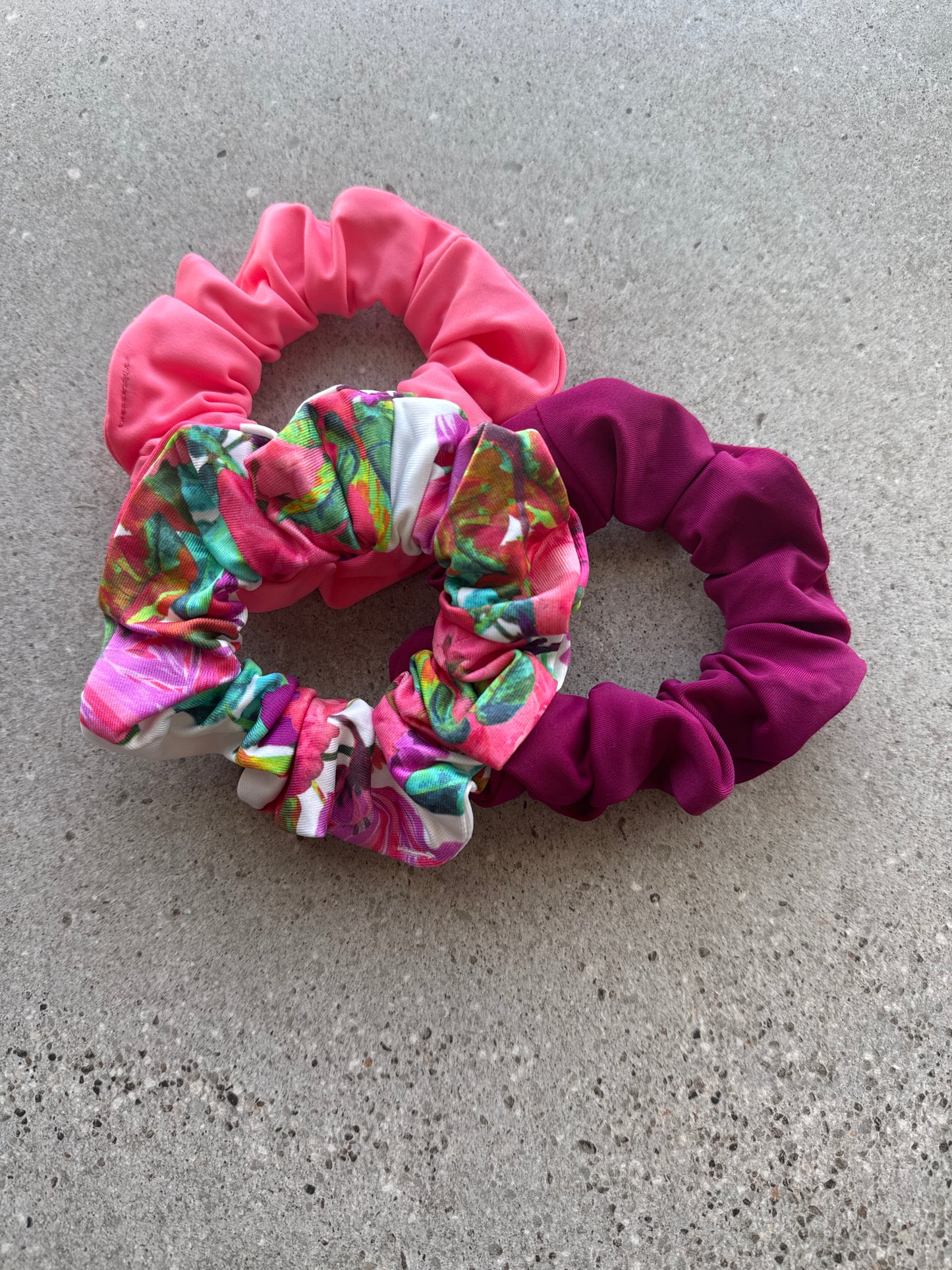 3 Piece Hair Scrunchie Set (Rose Garden)