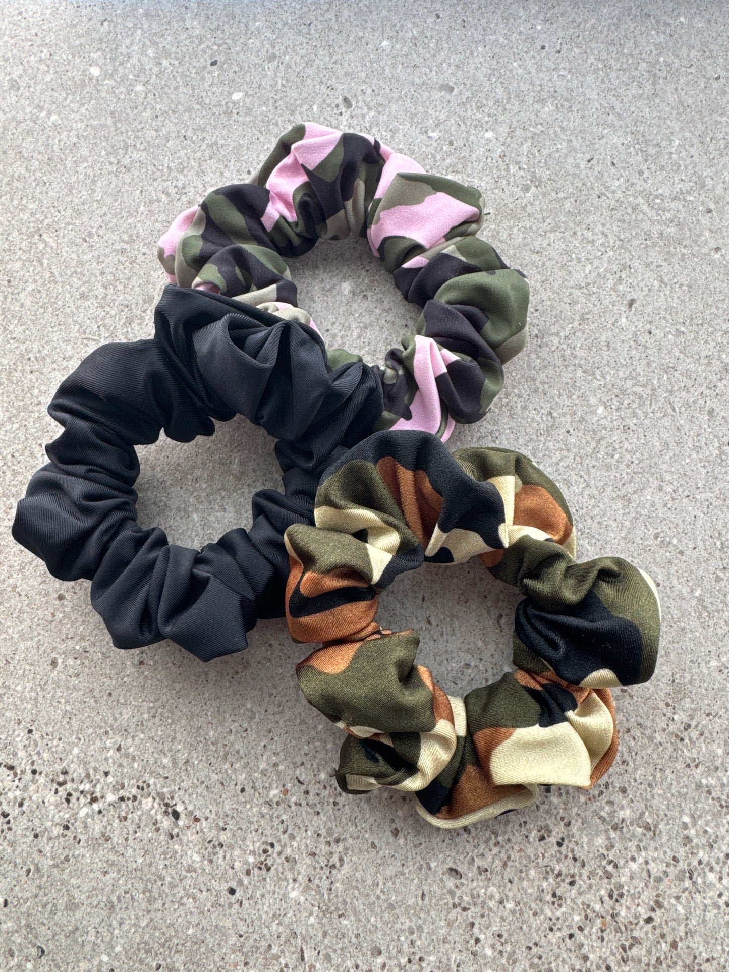 3 Piece Hair Scrunchie Set (Camo)